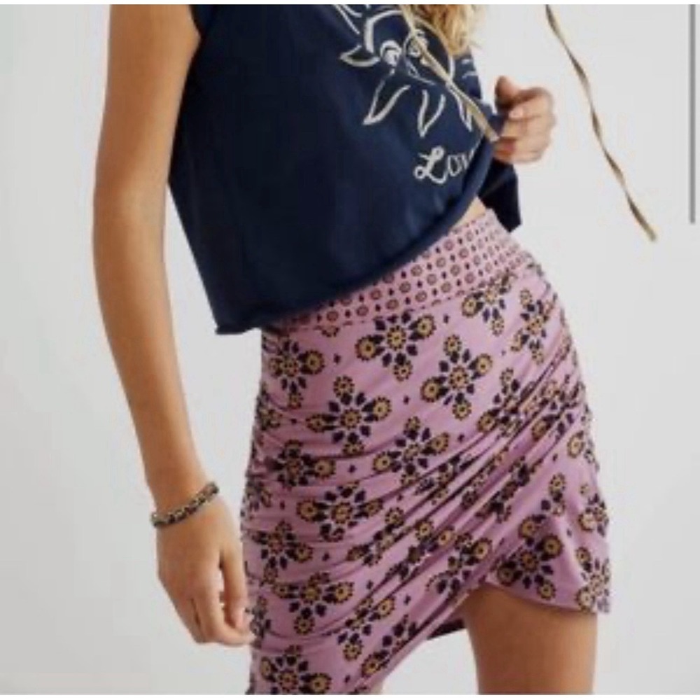 Free People Just Floating Mauve Floral Ruched Mini Skirt Tulip Hem Size M
